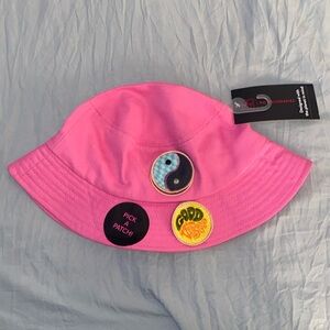 No boundaries bucket hat